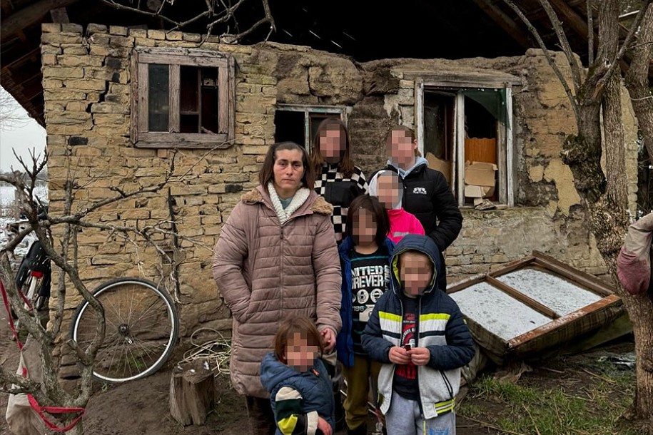 Apel za pomoć porodici Mačković: Šestoro mališana živi u teškim uslovima