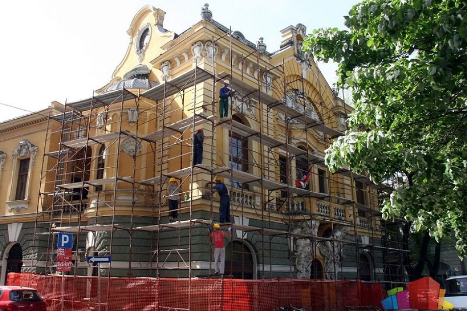 Počela popravka krova na Gradskoj biblioteci