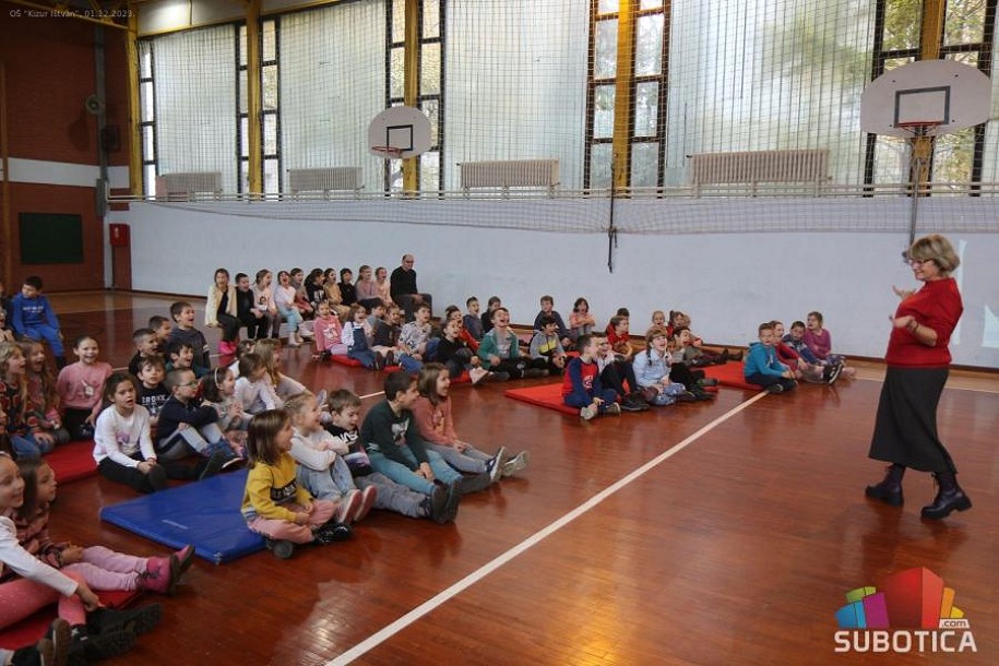 Edukativni kviz o ponašanju dece u saobraćaju održan u OŠ "Kizur Ištvan"