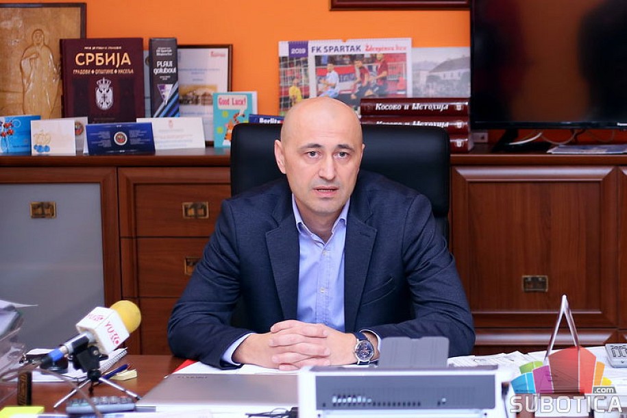 Rekonstrukcija dve pijace i izmeštanje Kvantaša, noseći projekti "Subotičkih pijaca" u ovoj godini