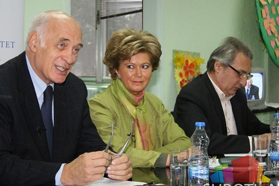 Agora: Održivi razvoj i zelena politika