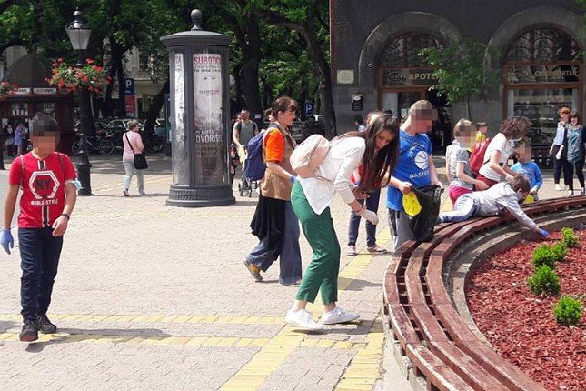 Učenici OiSŠ "Žarka Zrenjanin" ekološkom akcijom obeležili Međunarodni dan zaštite planete zemlje