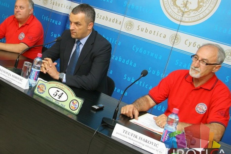 Izložba Oldtajmera u Subotici