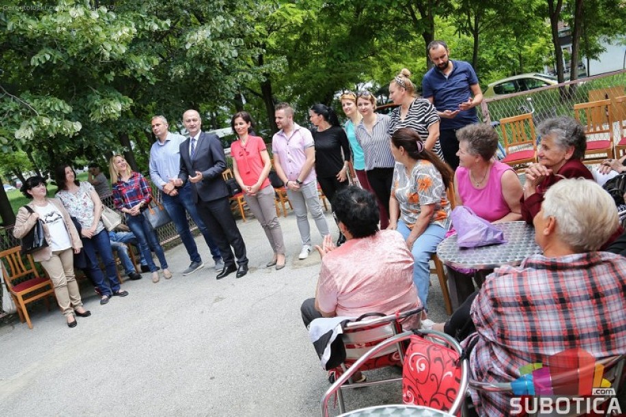 Gerontološki klub "Prozivka" obeležio 8. rođendan