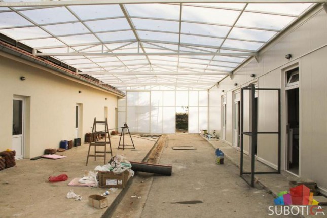 Gradnja prihvatilišta za migrante teče po planu