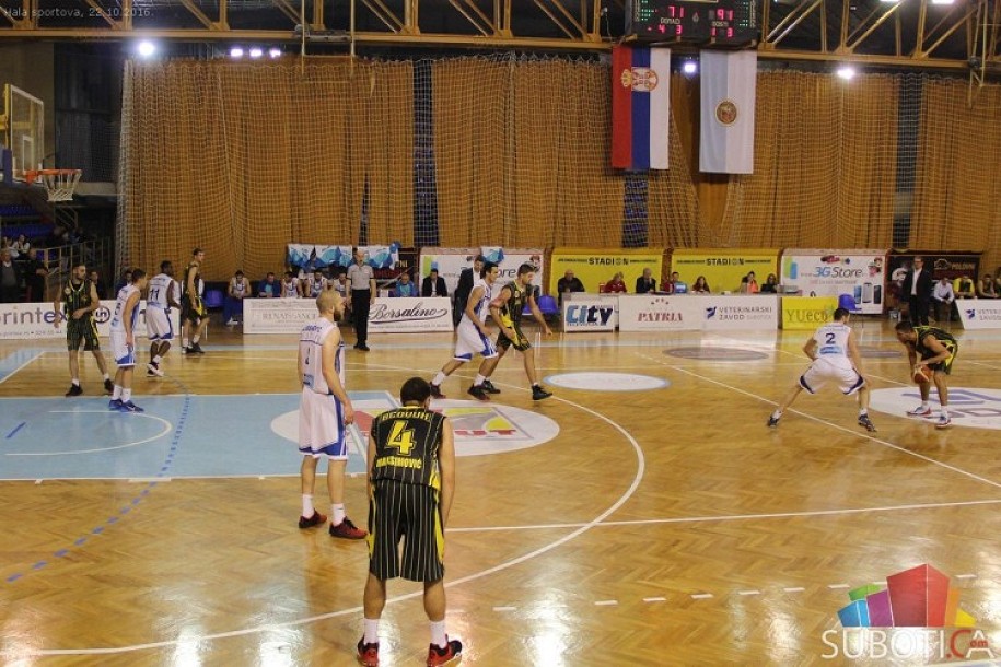 Košarkaši Spartaka poraženi od Beovuka (74:94)