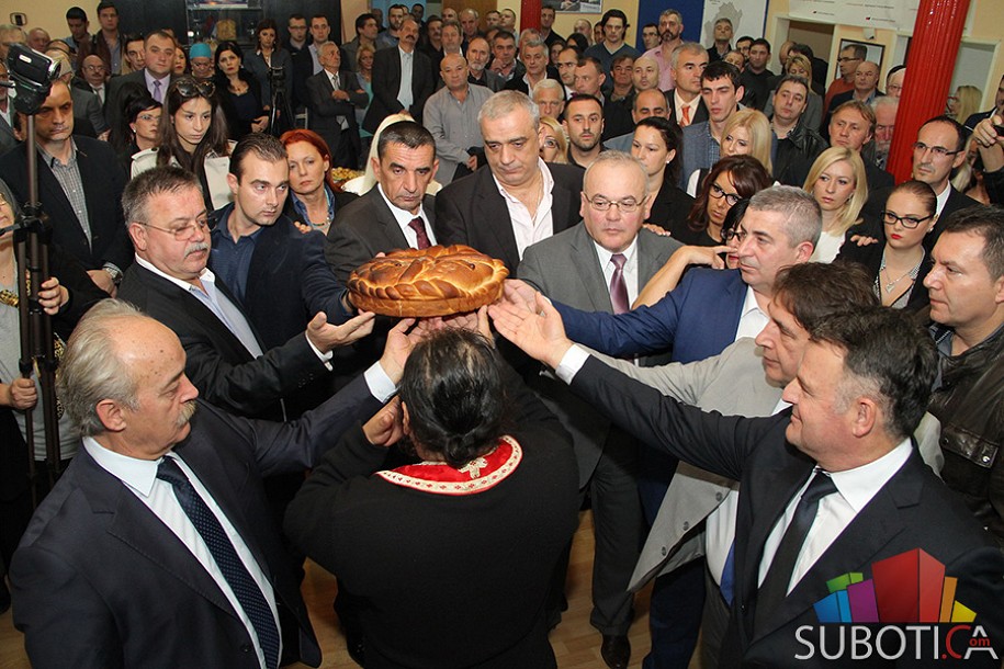 Gradski odbor SNS proslavio krsnu slavu Svetu Petku
