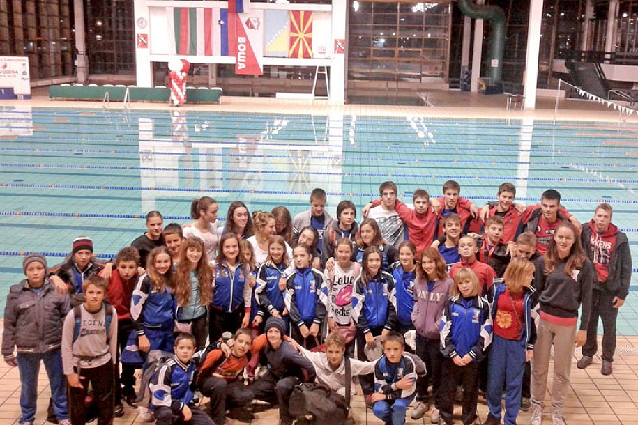 Plivači Spartaka osvojili 11 medalja u Novom Sadu