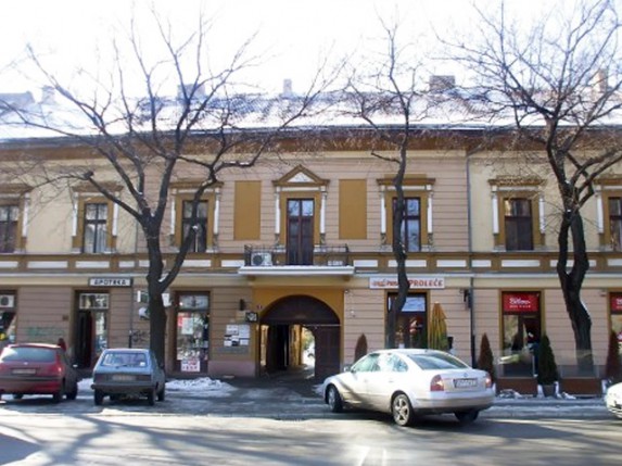 Grad otkupljuje palatu