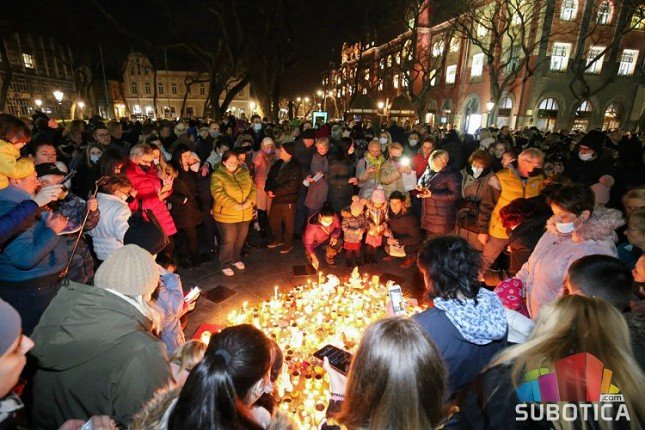 Oproštaj od Đorđa Balaševića kod Nove fontane