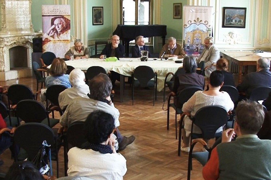 Osniva se Fondacija Radomira Konstantinovića