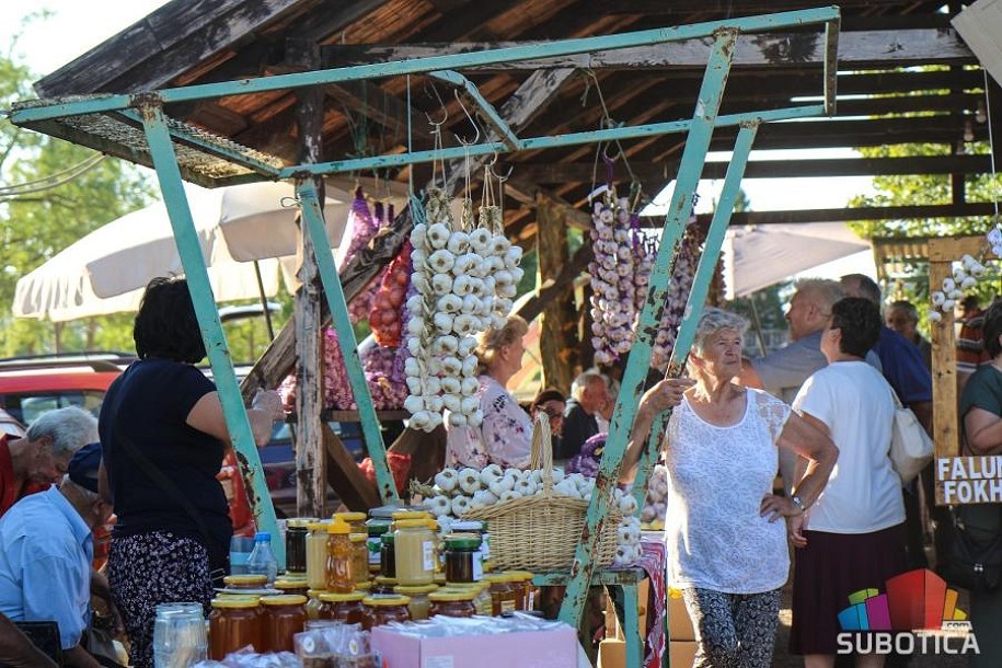Šupljak zamirisao na beli luk - Festival i Dan sela okupili veliki broj posetilaca