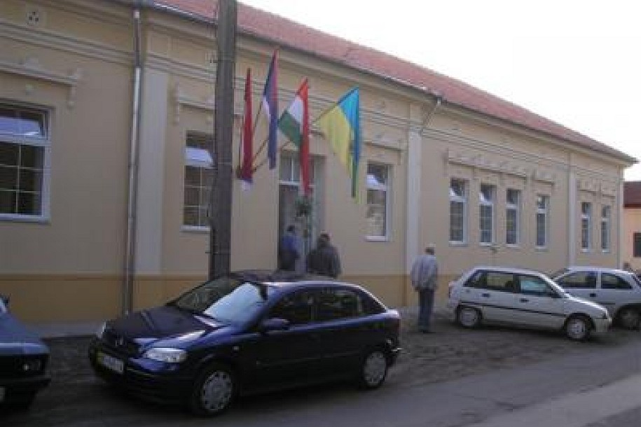 Nacisti ispred Nepkera