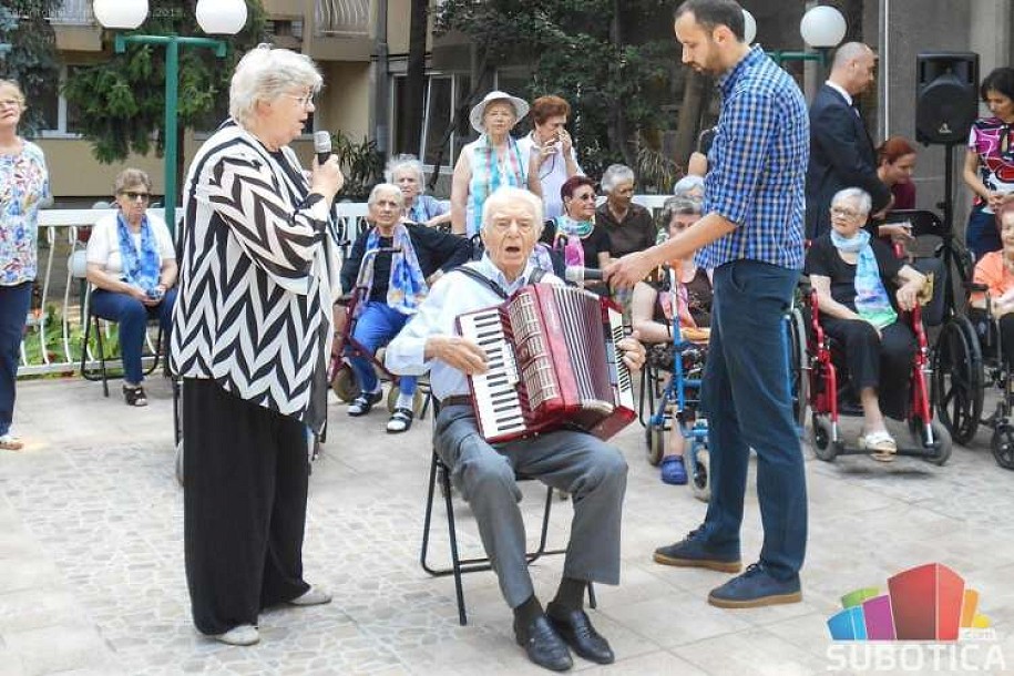 Žurka u Gerontološkom centru u susret letu