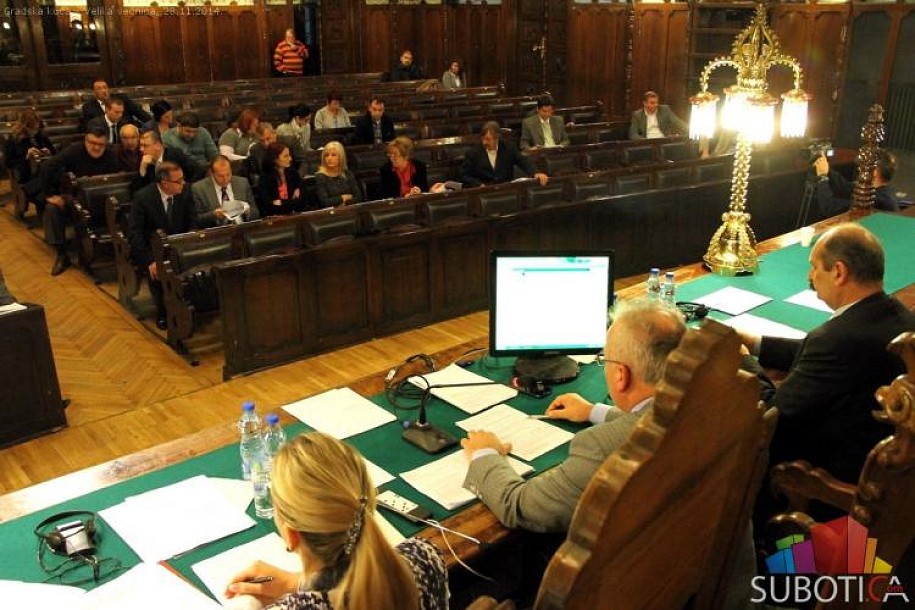 Usvojen rebalans budžeta za 2014. godinu