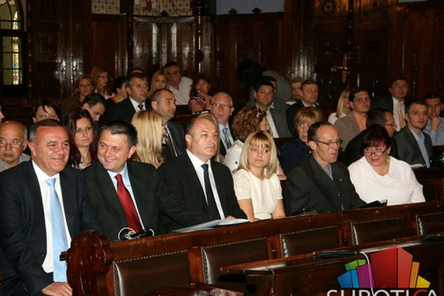 Konstituisan novi lokalni parlament