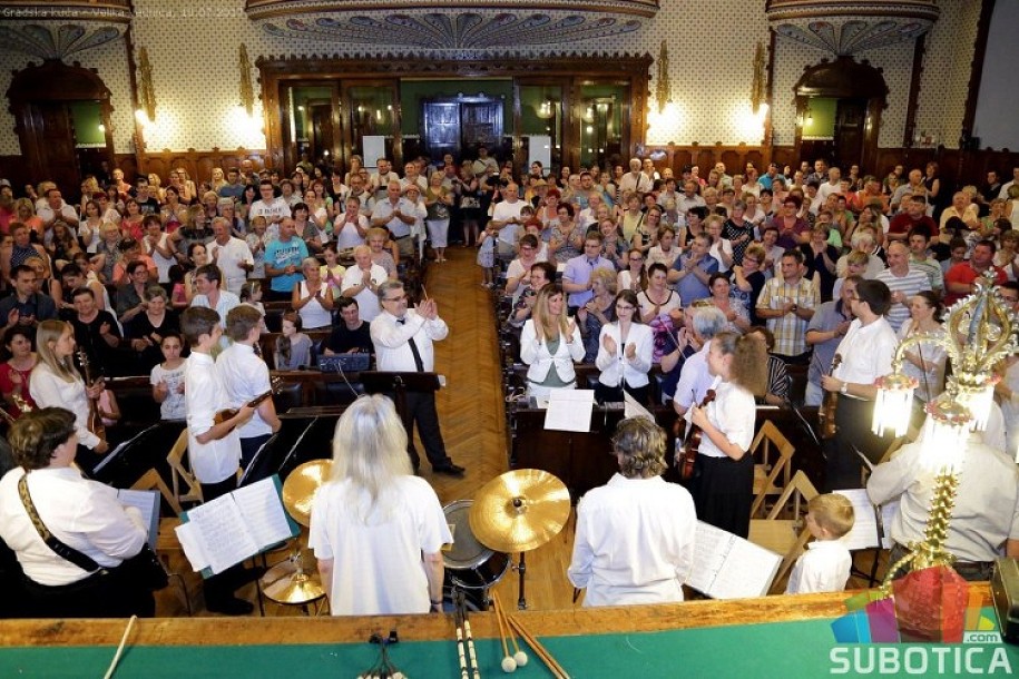 Održan humanitarni koncert za učenice OŠ "Sečenji Ištvan"