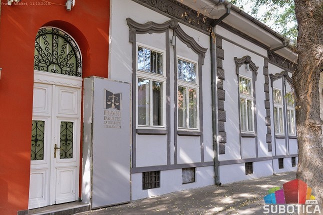 U toku pretprijave za upis Pravnog fakulteta za privredu i pravosuđe