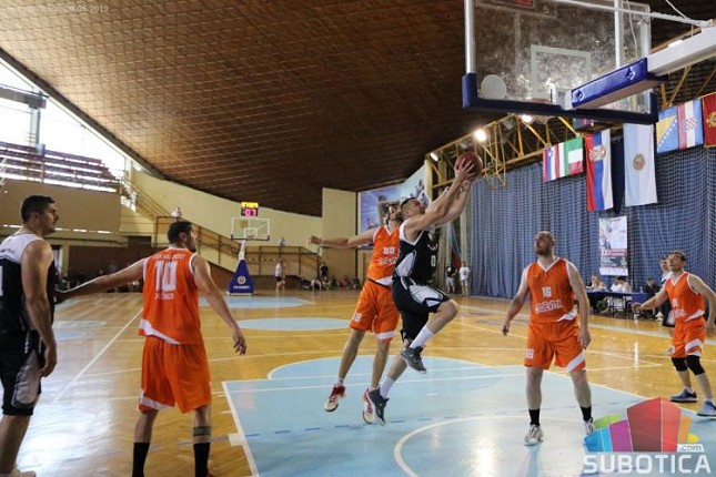 Košarka: Turnir veterana i veteranki, 23. po redu, počinje u petak