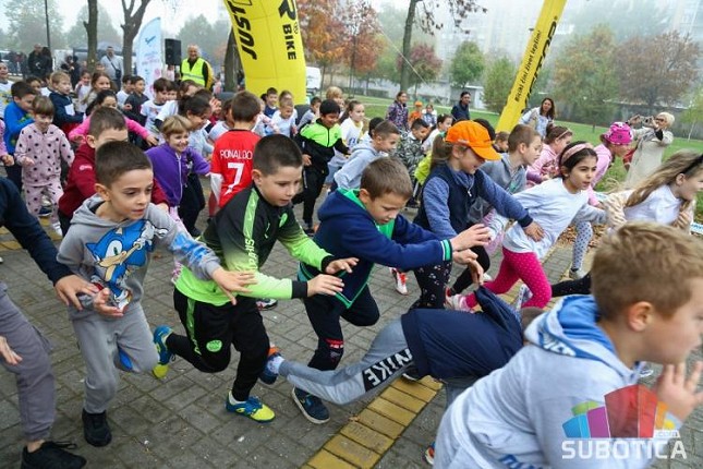 U "trci za srećnije detinjstvo" učestvovalo na stotine subotičkih đaka