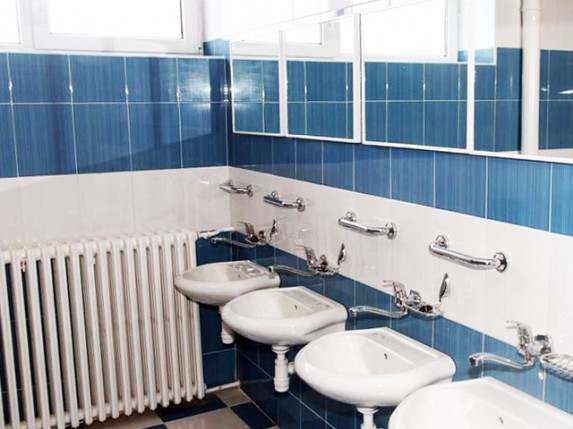 Rekonstruisane svlačionice i kupatila na Gradskom stadionu