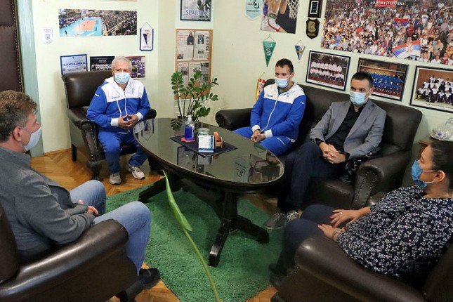 Organizovan prijem za kikboksere i stonotenisere