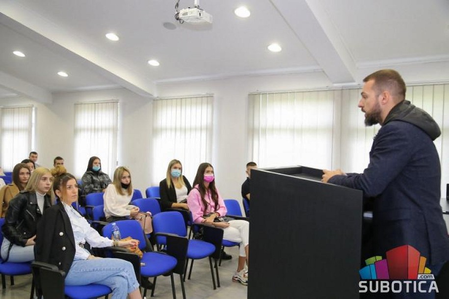 Pravni fakultet dočekao brucoše