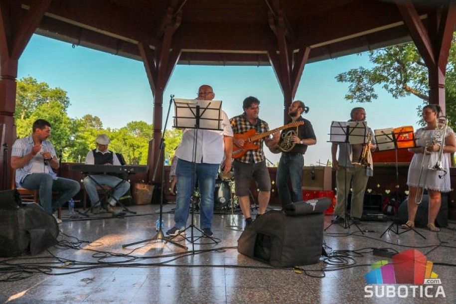 Koncerti svake subote u Muzičkom paviljonu na Paliću