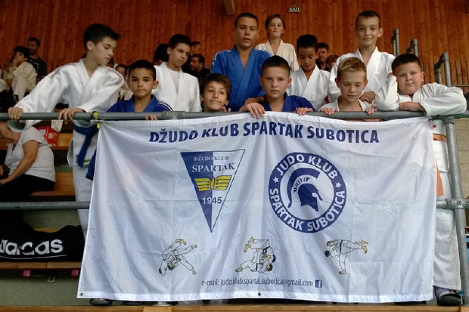 7 medalja džudista na Tenkes Kupu