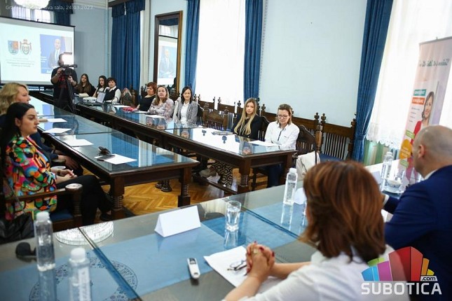 U Subotici održana startap akademija „OsnaŽena može sve“