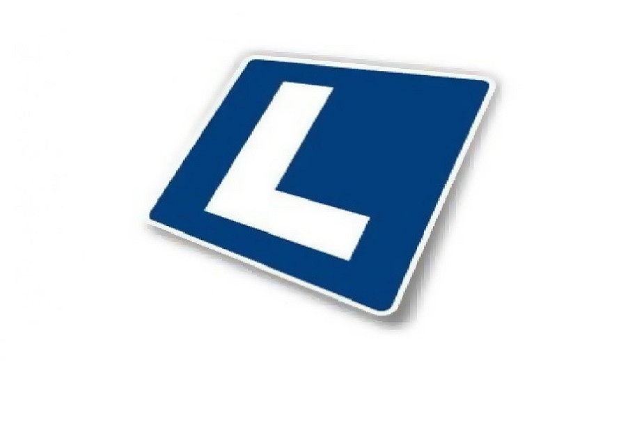 Prepolovljen broj kandidata u auto školama