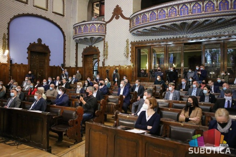 Održana 7. sednica Skupštine grada, najviše "bure" oko (službenog) bunjevačkog jezika