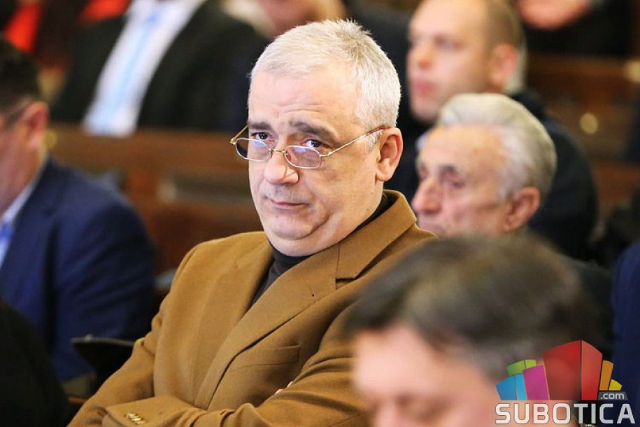 Bakić: Pratimo ko dolazi na proteste - Maglai: Živimo u policijskoj državi