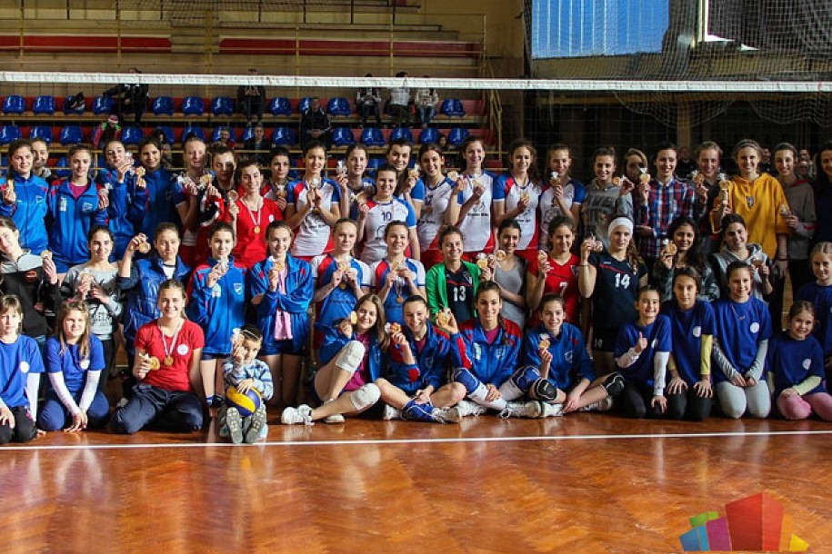 Održan humanitarni odbojkaški turnir za pomoć deci škole "Žarko Zrenjanin"