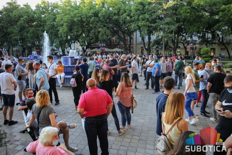 Miran protest u Subotici