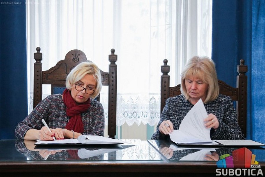 Potpisani ugovori za ozakonjenje javne imovine