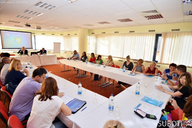 Strategija za inkluziju Roma do 2025: Uvođenje principa romske porodice