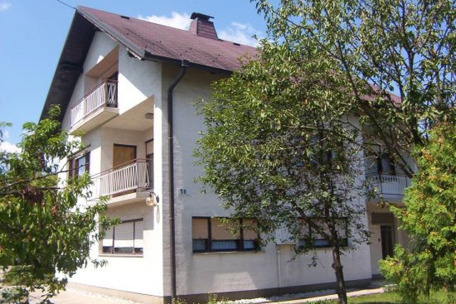 Cene nekretnina niže za četvrtinu