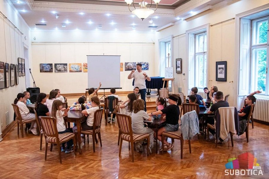 Istorija kroz igru i druženje