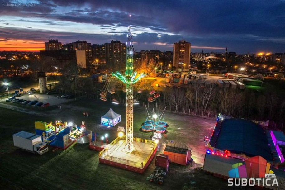 Panoramski ringišpil od čak 30 metara, nova atrakcija u luna parku "Family Pešić"