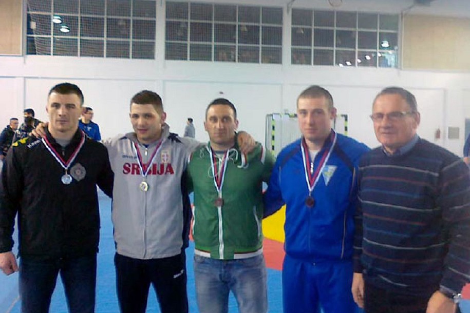 Uspešan nastup rvača Spartaka na Kupu Srbije za seniore