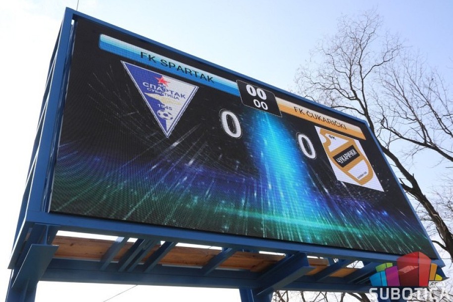 Pušten u rad novi semafor na Gradskom stadionu