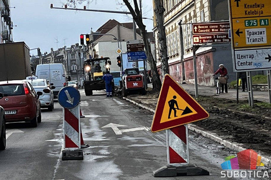 Radovi na raskrsnici kod hotela Patrija u subotu