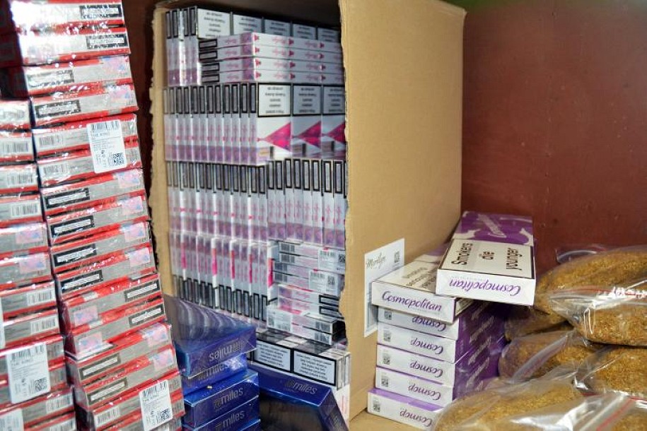 Policija zaplenila veću količinu rezanog duvana i paklica cigareta bez akciznih markica