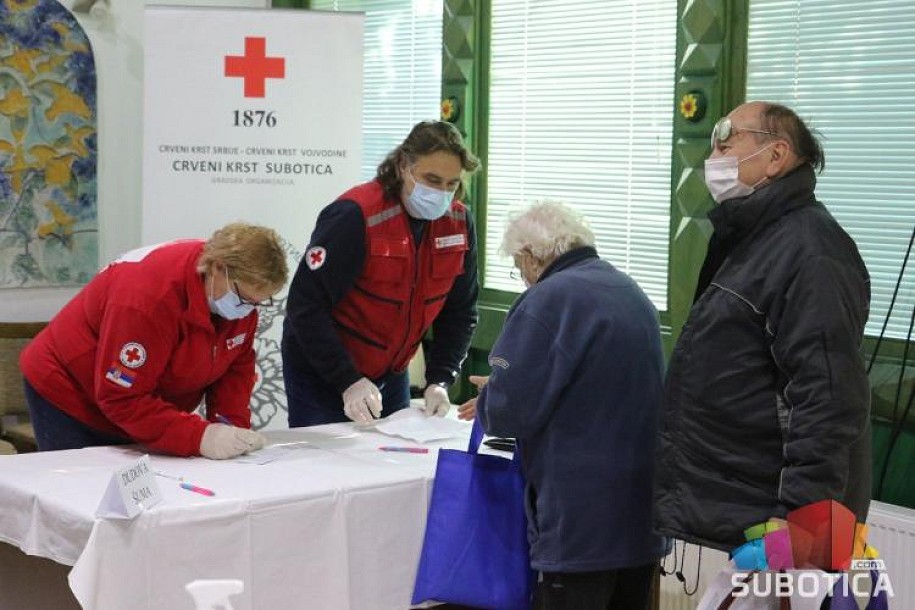 Paketi hrane i higijene za naše najugroženije sugrađane