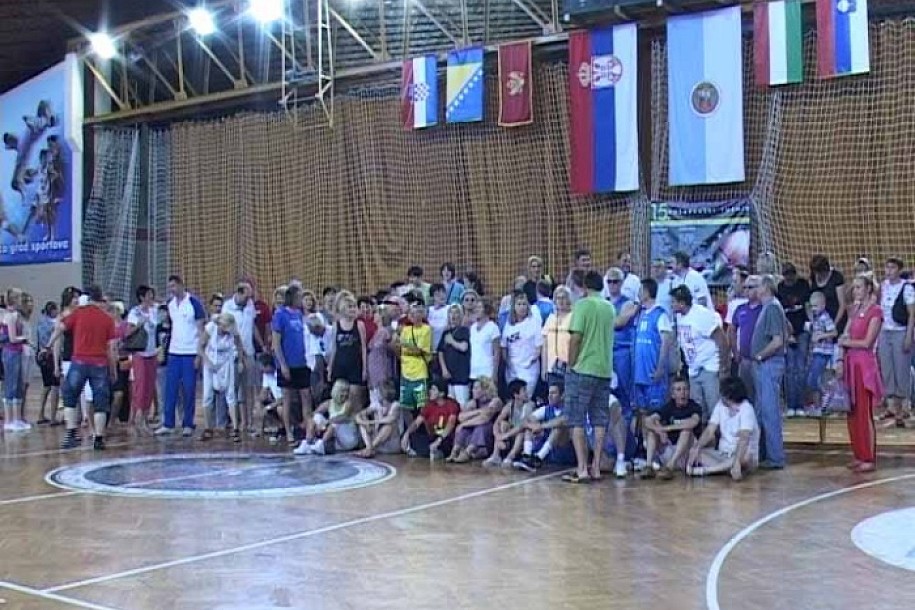 Završen 15. međunarodni košarkaški turnir za veterane i veteranke