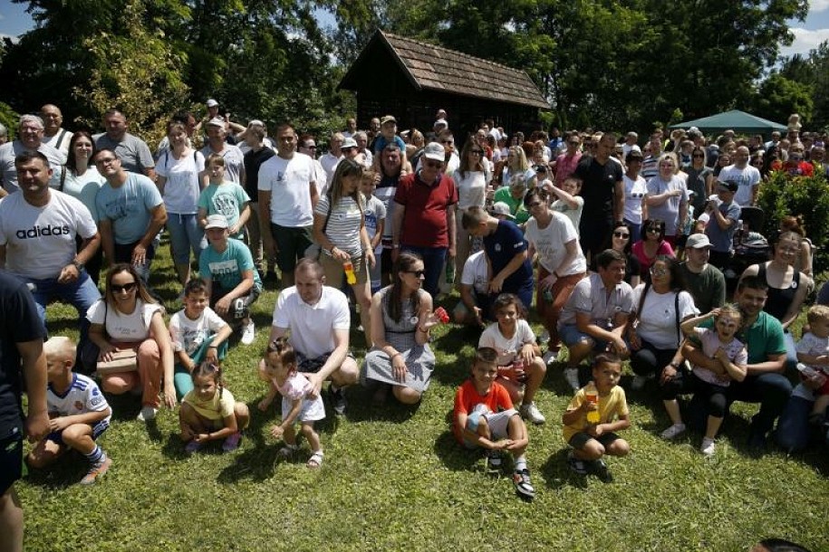 Porodični dan  u kompaniji "Patent Co."