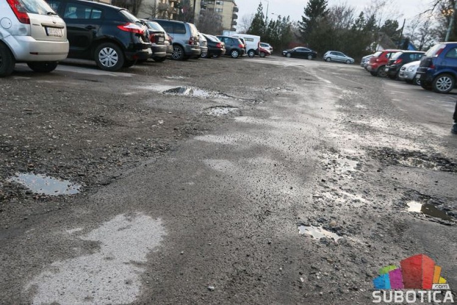 Izgradnja parkinga ispred Hale sportova najvažniji zadatak MZ Dudova šuma