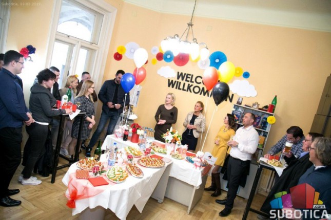 Otvoren Centar stranih jezika "Languages4you"