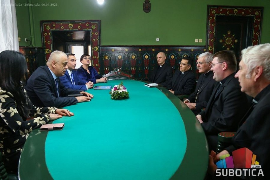 Ambasador Svete Stolice u poseti našem gradu